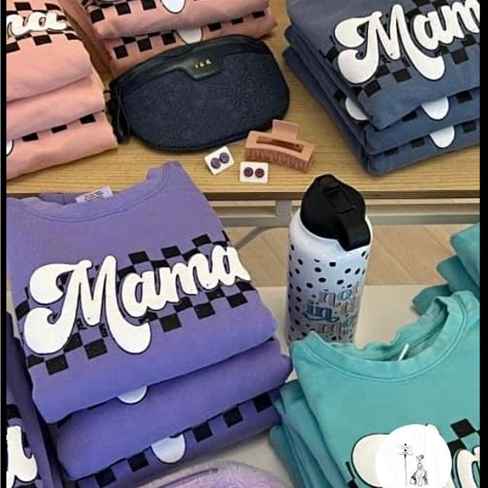 Mama puff print on Comfort color sweatshirt